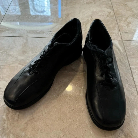 BNIB Munro Black Leather Lace-Up Shoes Sz. 11 - Picture 5 of 7